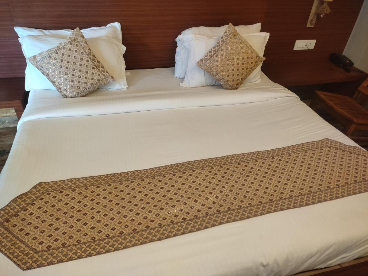 Shri Homes Aparthotel *